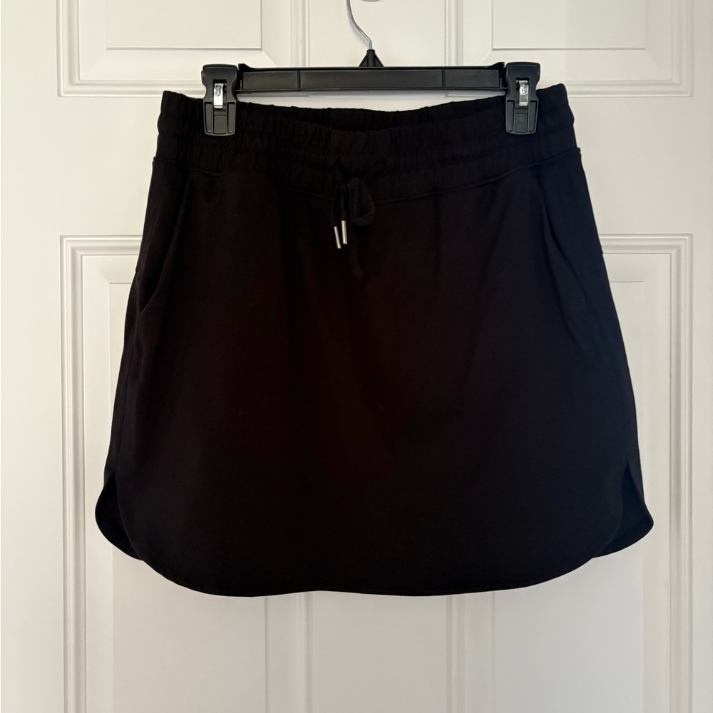 Jones New York Black skirt with built in shorts